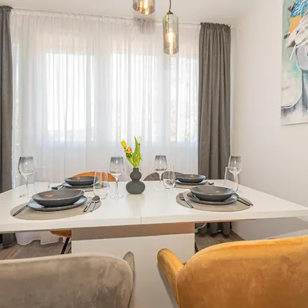 Apartman Holiday *