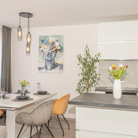 Apartman Holiday * Šibenik
